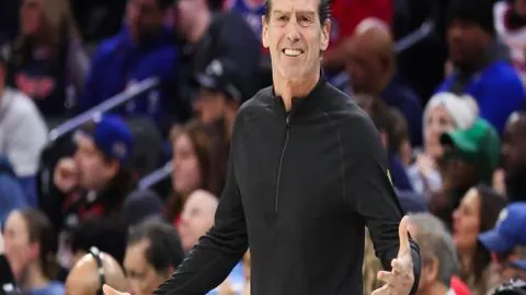 “英伦绿茵：埃德森巧妙助攻，马尔穆什逆风翻盘，一击致命！”